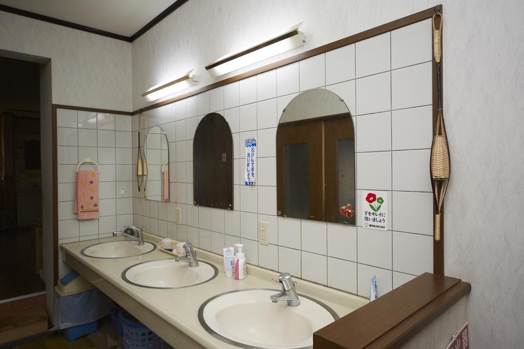 Nashikisou Hotel Тойока Екстериор снимка